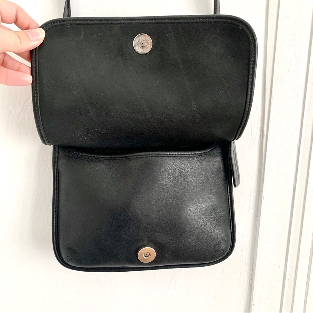 90’s Vintage Authentic Coach Crossbody Bag